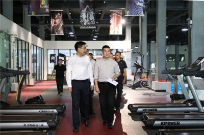 团省委副书记王惠明一行到汇赢连界基地调研