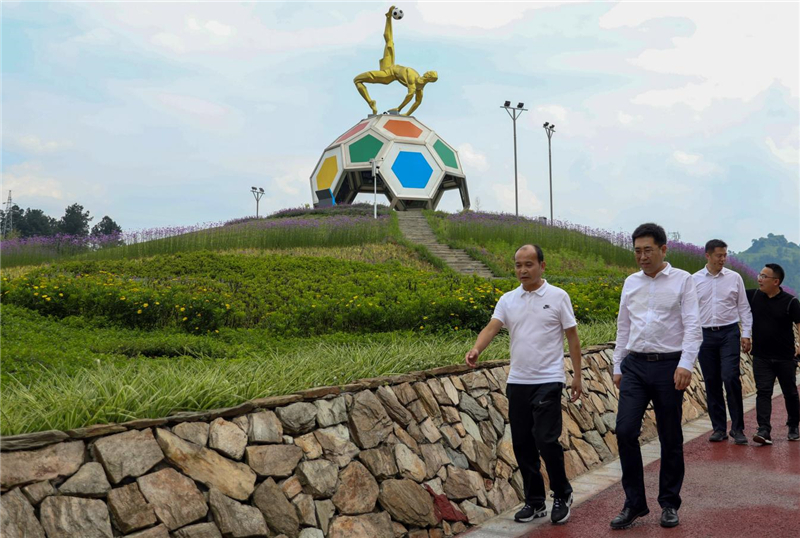 团省委副书记王惠明一行到汇赢连界基地调研(图3)