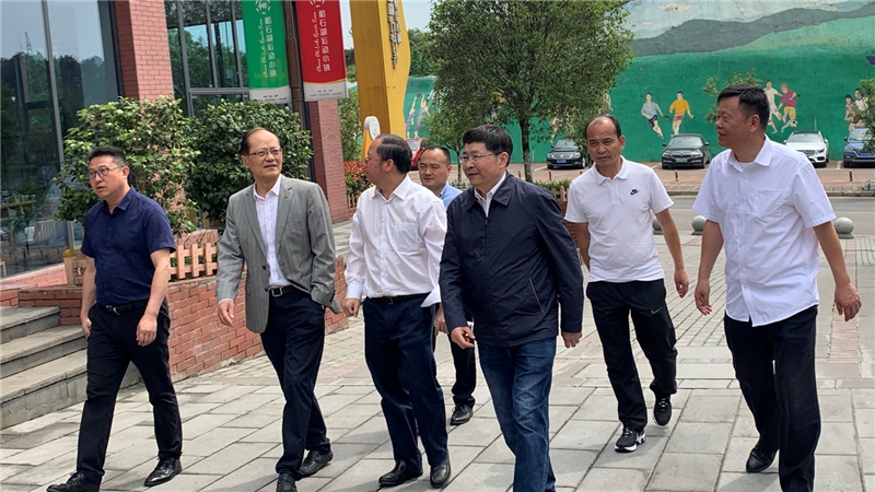 中国建筑金属结构协会会长郝际平一行考察汇赢装配式建筑(图1)