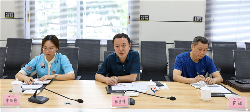 四川钒钛产业技术研究院院长张雪峰一行到汇赢连界基地调研交流(图3) 四川钒钛产业技术研究院院长张雪峰一行到汇赢连界基地调研交流(图3)