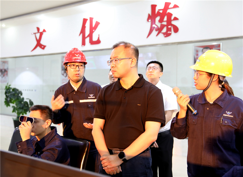 省人社厅李桢一行到汇赢连界基地调研考察(图2)