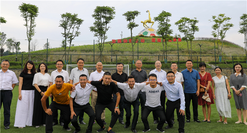西昌市委副书记曾怀阳一行到汇赢调研(图3) 西昌市委副书记曾怀阳一行到汇赢调研(图3)