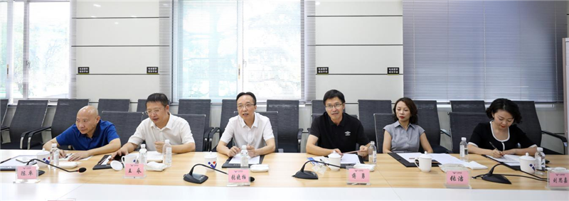 四川大西洋焊接材料公司张晓柏一行到汇赢连界基地交流座谈(图4) 四川大西洋焊接材料公司张晓柏一行到汇赢连界基地交流座谈(图4)
