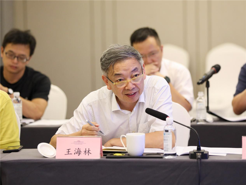 四川省委省政府决策咨询委员会到汇赢国际交流调研(图6) 四川省委省政府决策咨询委员会到汇赢国际交流调研(图6)